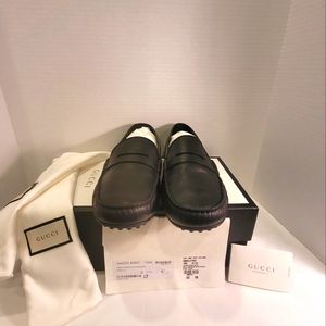 Men's Black Gucci Loafers - size 11.5 US